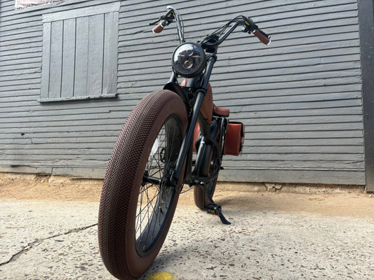 Custom Cafe Racer 750 w Electric Vintage eBikeStep Over 26x4 Fat tire electric bike