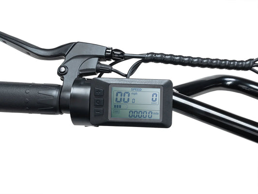 Close-up of the Macfox display screen on the X7 and X7L e-bike, showing speed, battery level, and other ride information.